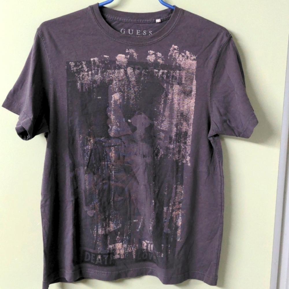 Guess Graphic T-Shirt